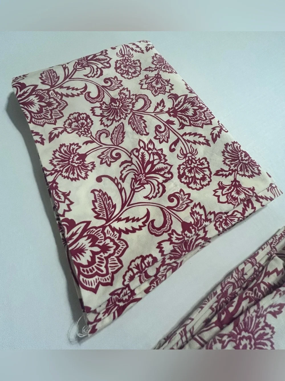VTG  JCPenny Standard Pillowcases maroon/red Floral Traditional French/ English